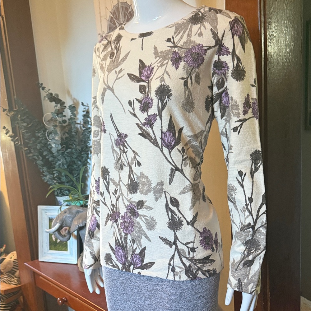 NWT northern reflections size small Floral Long Sleeve Top - Cream and Purple